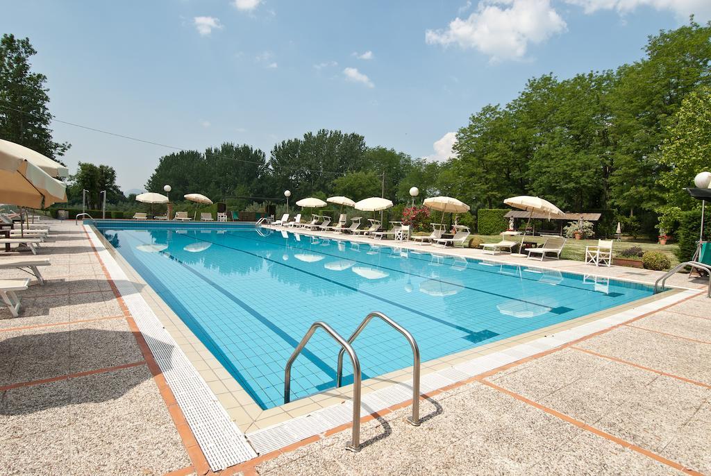 Villa Lazzareschi Case Vacanza คาปานโนริ ภายนอก รูปภาพ