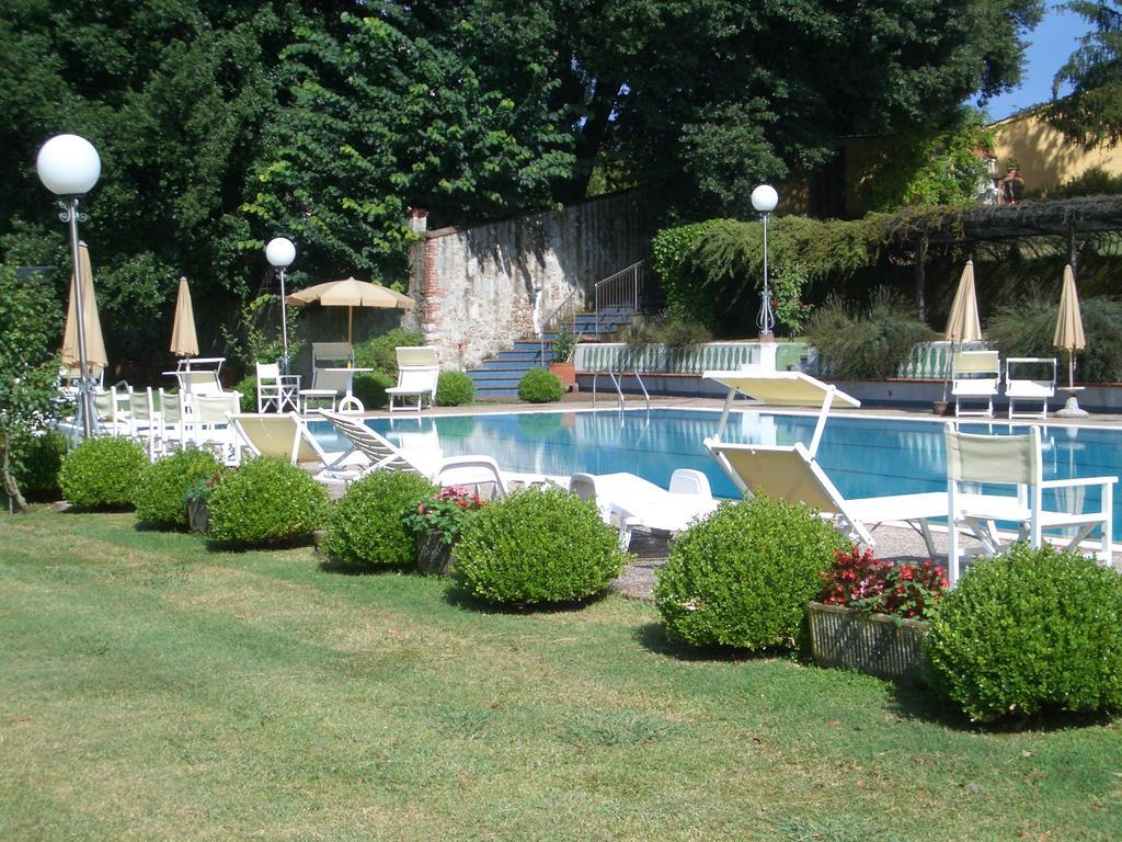Villa Lazzareschi Case Vacanza คาปานโนริ ภายนอก รูปภาพ