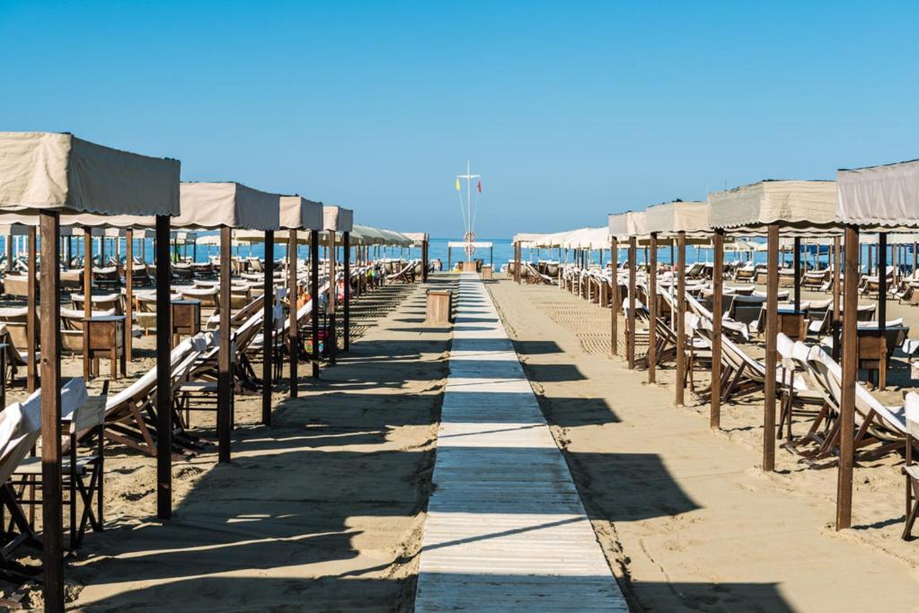 Villa Lazzareschi Case Vacanza คาปานโนริ ภายนอก รูปภาพ